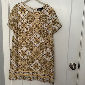 Lulu's Beige and Yellow Floral Dress